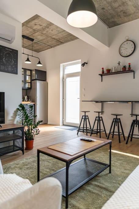 Comfort 15H Dunajska Streda Bagian luar foto